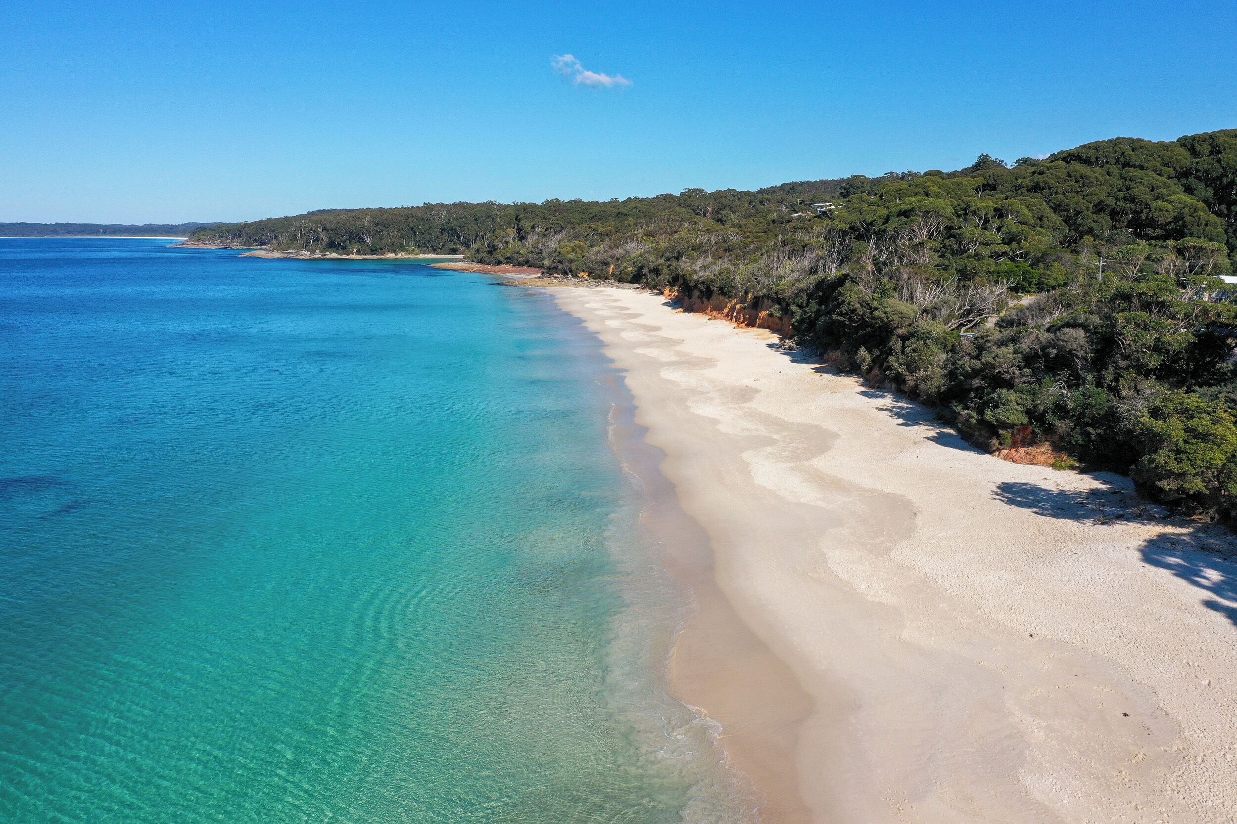 Una playa cerca, toallas de playa
