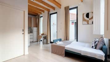Iron/ironing board, free WiFi, bed sheets