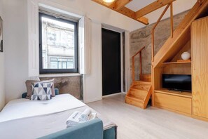 1 chambre, fer et planche à repasser, lit parapluie, Wi-Fi gratuit