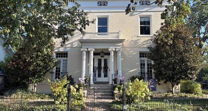 Enjoyable bed & breakfast within a historic home in downtown Lebanon