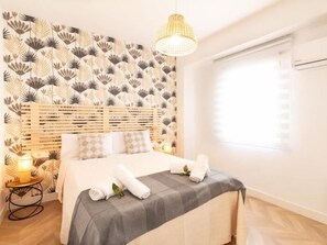 2 soverom, strykejern/-brett, internettilgang og sengetøy