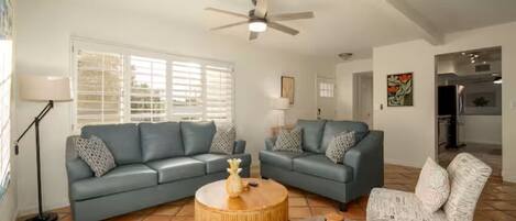 Télévision, cheminée