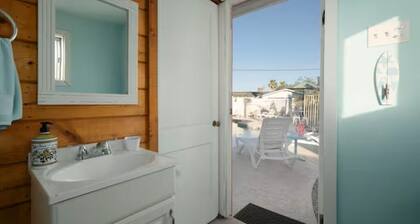 Spacious 5BR Retreat in Old Town Scottsdale – Walk to Dining & Nightlife!