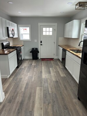 Microwave, stovetop, dishwasher