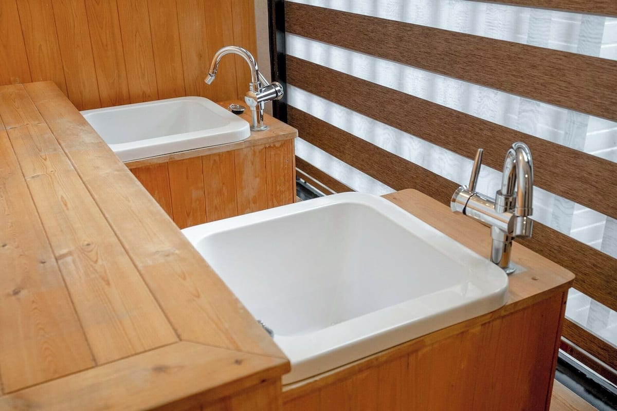 Business Double or Twin Room, Non Smoking, City View | Private spa tub