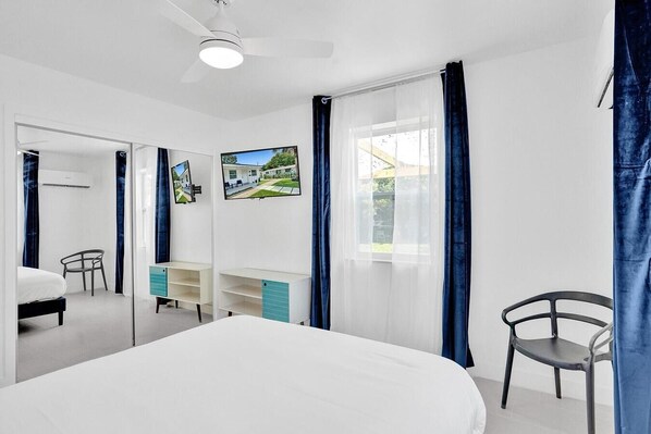 1 chambre, fer et planche à repasser, Wi-Fi, literie fournie