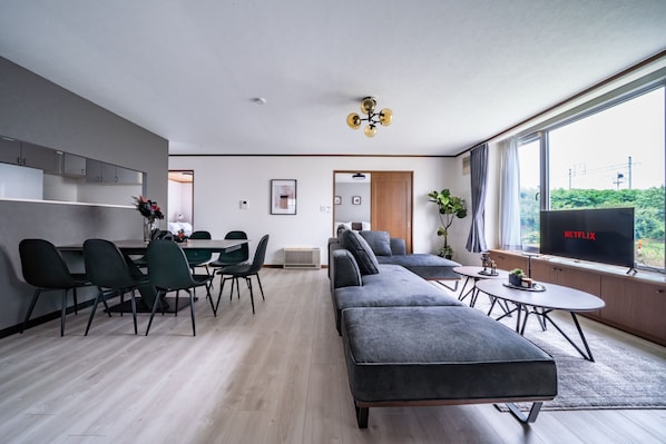 Living area - CRAFT (Asahikawa)