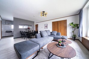Living area - CRAFT (Asahikawa)