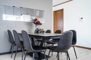 In-room dining - CRAFT (Asahikawa)