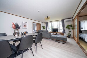 Living area - CRAFT (Asahikawa)