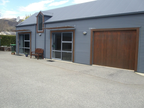 Central location, close to town amenities, sleeps 3 ,no pets, no children.