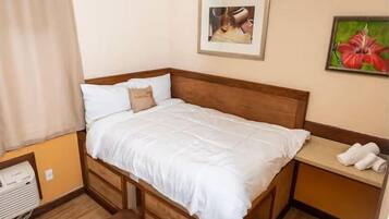 Standard Single Room, 1 Double Bed | Free WiFi