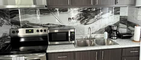 Luxe villa, 1 slaapkamer | Privékeuken | Een broodrooster