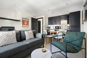 Télévision, chaîne hi-fi