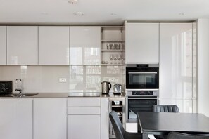 Fridge, microwave, oven, dishwasher
