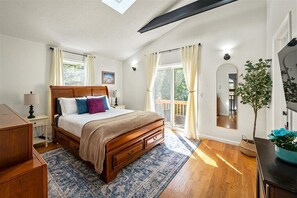 3 chambres, fer et planche à repasser, Wi-Fi gratuit, draps fournis