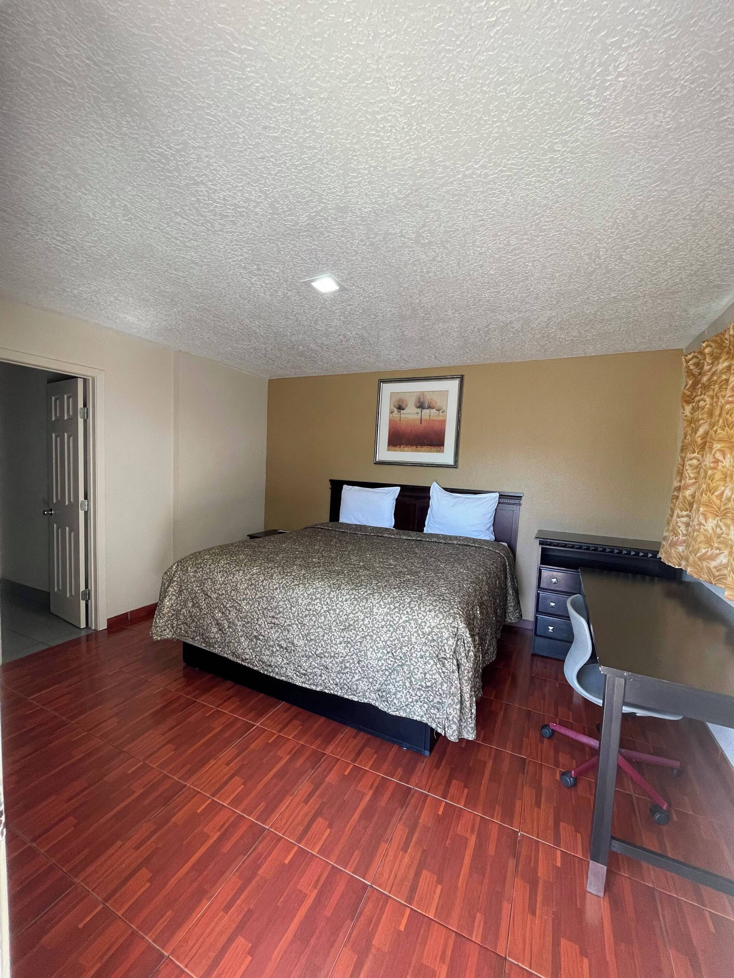 Habitación individual básica, para no fumadores | Escritorio, espacio para trabajar con laptop y wifi gratis 