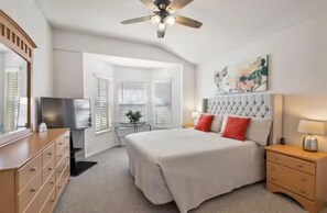 4 soverom, strykejern/-brett, wi-fi (inkludert) og sengetøy