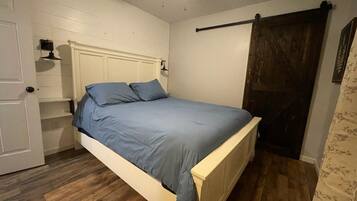 1 quarto, ferros/tábuas de passar roupa, Wi-Fi, roupa de cama