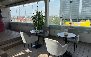 Couples’ dining