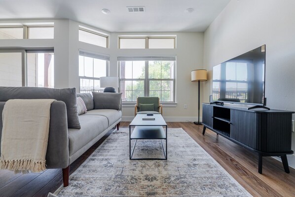 Téléviseur, chaîne audio