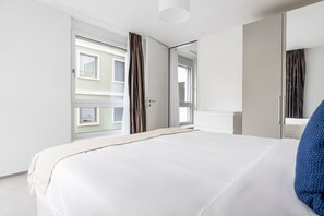 1 chambre, fer et planche à repasser, Wi-Fi, literie fournie