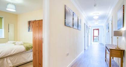The Barn - 4 Bedroom - Tyn-Y-Coed Farm - Cardiff