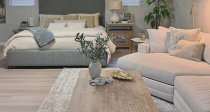 Beautiful and conveniently located mother-in-law suite in Tallahassee