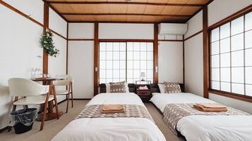 Twin Room, Mountain View | Blackout drapes, soundproofing, free WiFi