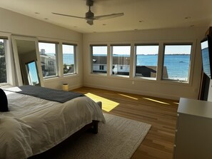 3 soverom, safe på rommet, skrivebord og strykejern/-brett