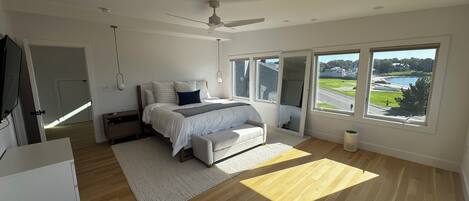 3 bedrooms, desk, iron/ironing board, WiFi