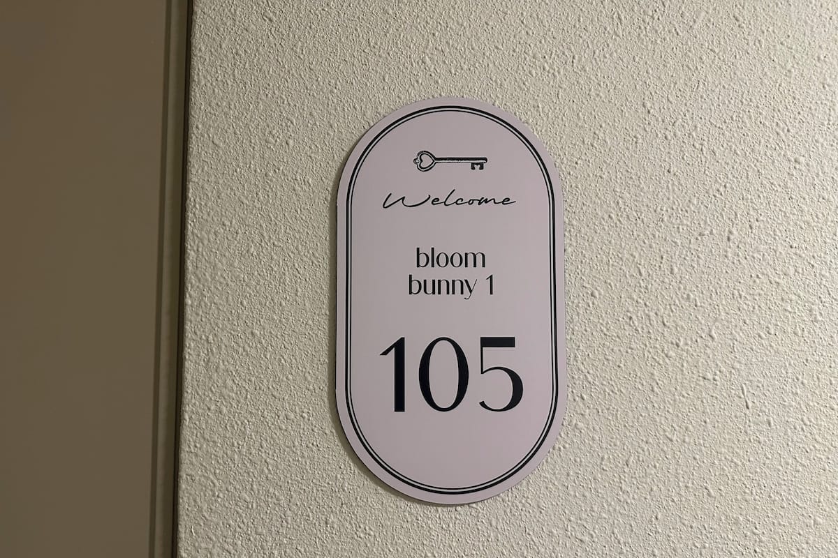 Deluxe Room, 1 Queen Bed, Non Smoking, Air conditioning | Free WiFi