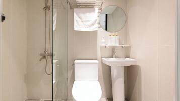 Familien-Zweibettzimmer | Badezimmer