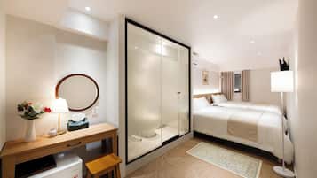 Family Twin Room | Free WiFi, bed sheets