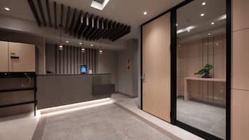 ฝ่ายต้อนรับ