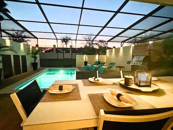 Outdoor dining