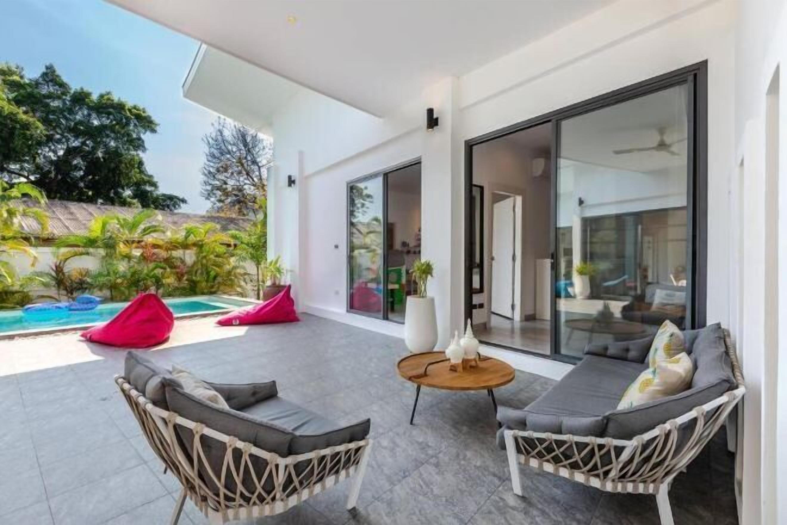 Bügeleisen/Bügelbrett, Babybetten