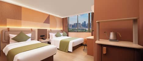 Family Classic, Window | Free minibar, desk, laptop workspace, free WiFi