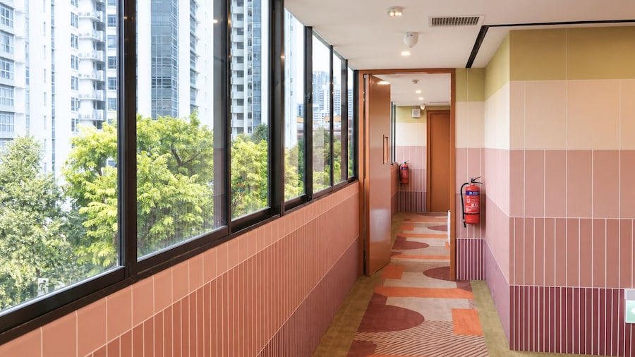 A Hotel Farrer Park - Newly Renovated