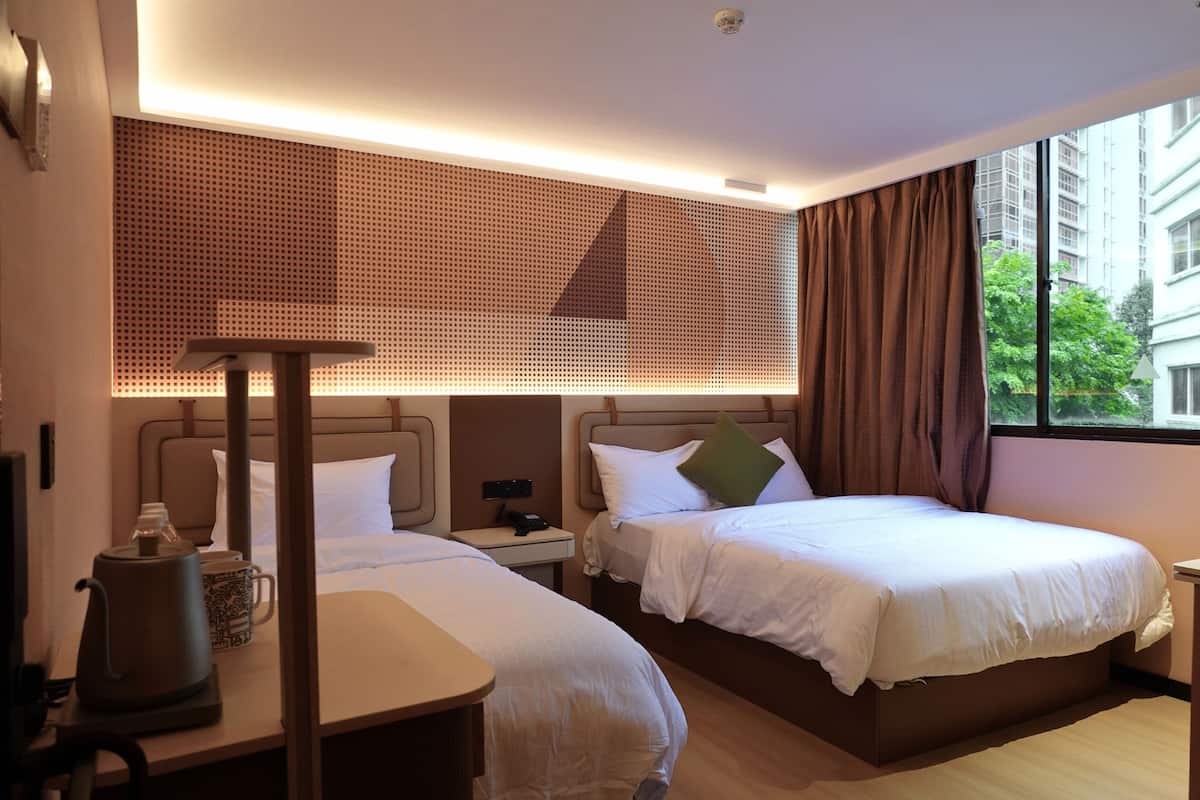 Family Classic, Window | มินิบาร์ฟรี, โต๊ะทำงาน, พื้นที่ทำงานแบบใช้แล็ปท็อป, ห้องเก็บเสียง