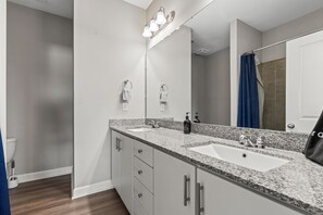 Townhome | Bathroom