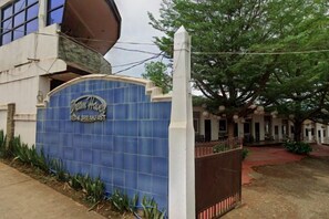 Exterior - RedDoorz at Dream Haven Bed & Breakfast (Valencia)