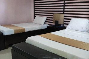 Room - RedDoorz @ Dream Haven Bed & Breakfast (Valencia)