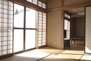 Unclassified image, 2 of 11, button - Fuse Hot Spring Stay East (Saku)