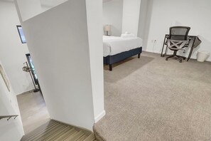 1 chambre, fer et planche à repasser, Wi-Fi, literie fournie