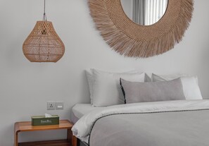 3 chambres, fer et planche à repasser, Wi-Fi, draps fournis