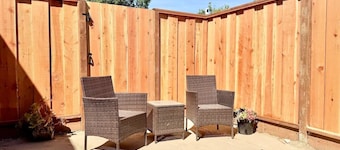 Remodeled Spanish Bungalow Suite • Short Walk to SJSU + Parking