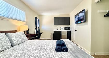 Remodeled Spanish Bungalow Suite • Short Walk to SJSU + Parking