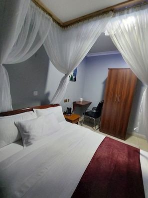 Deluxe Double Room, Garden View | Free WiFi, bed sheets