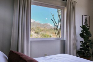 3 عدّة غرف نوم وواي فاي وملاءات أسرّة